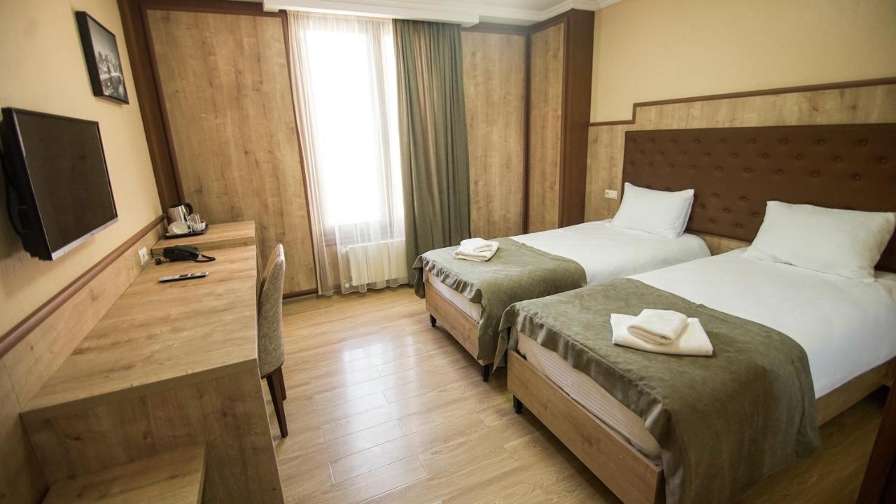 Hotel Juralius Tiflis Dış mekan fotoğraf