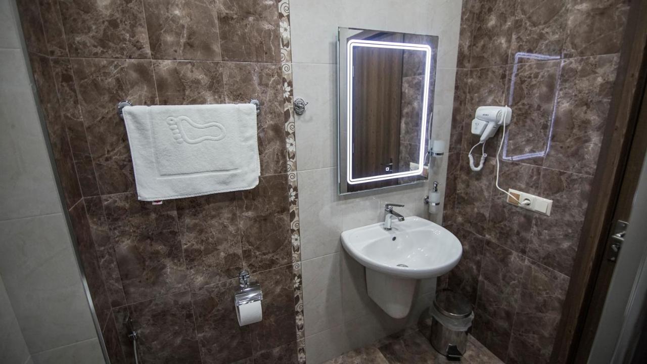 Hotel Juralius Tiflis Dış mekan fotoğraf